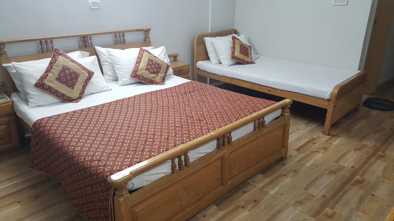 Pine Top Hotels Наран Экстерьер фото